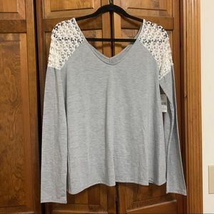 Lace shoulder swing top